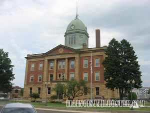 Moultrie-County-Courthouse-IL