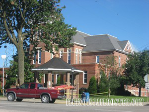Wayne-County-Courthouse-IL